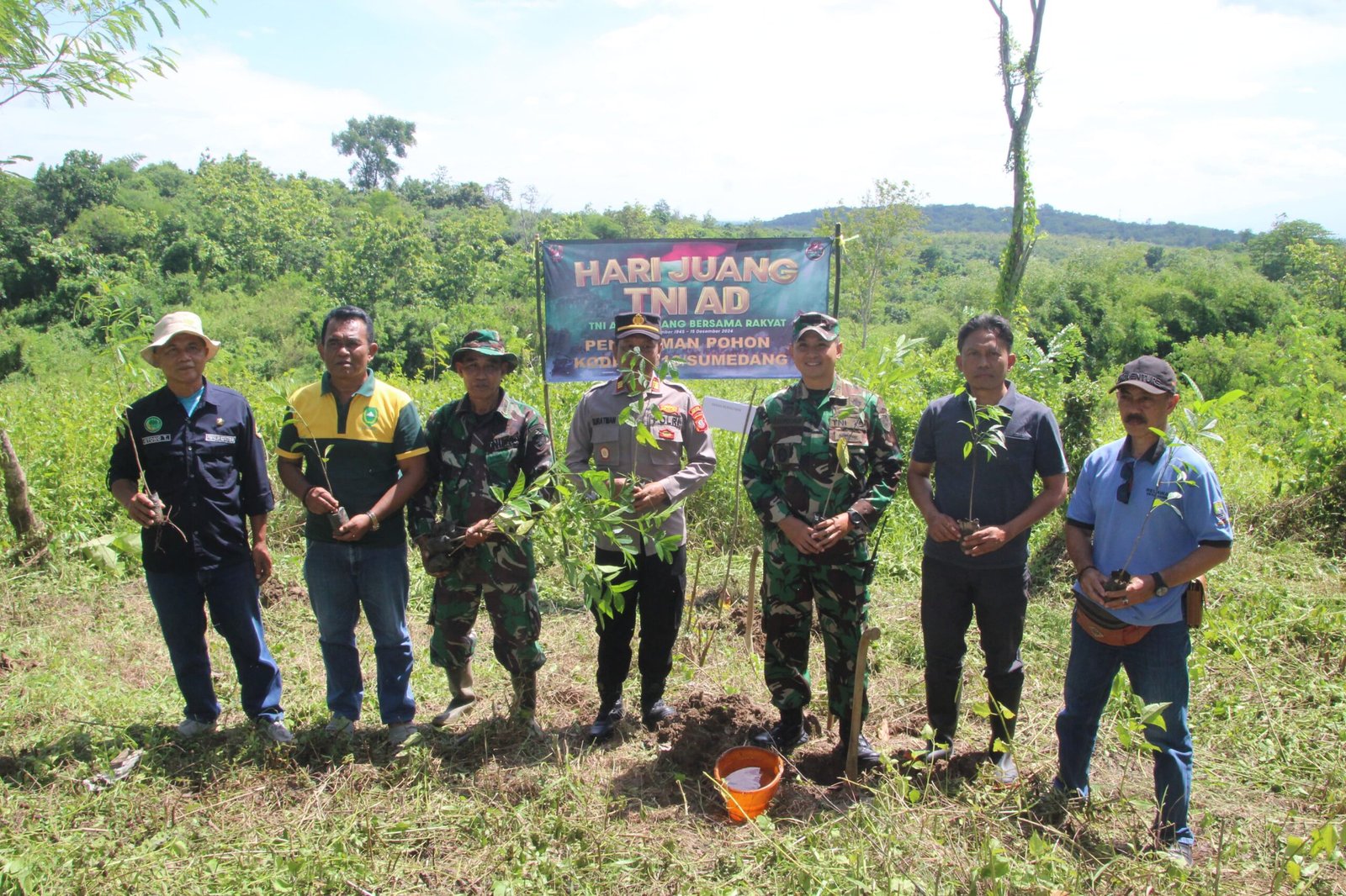 Hari Juang TNI AD ke 79, Menyatu dengan Alam