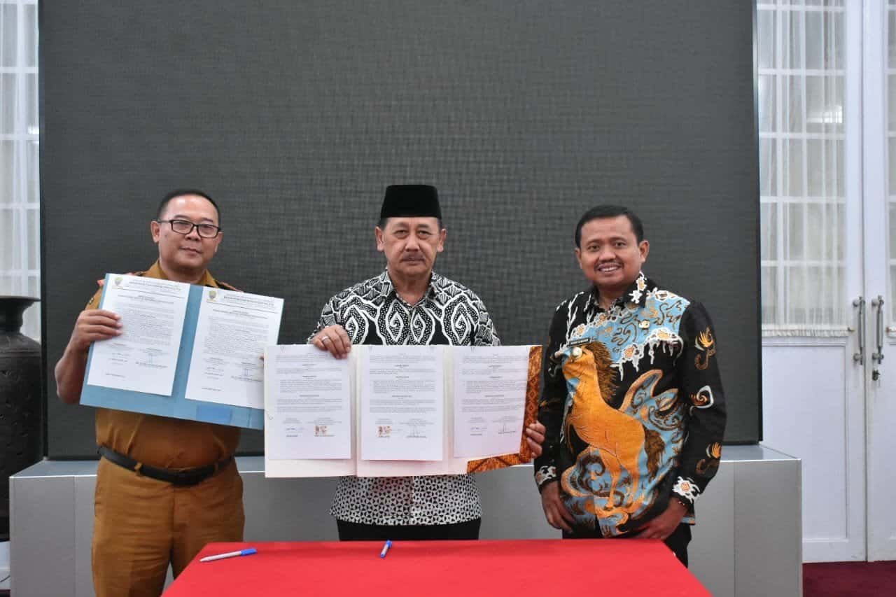 Pemkab Sumedang Salurkan Bantuan Keuangan 2025 untuk Parpol